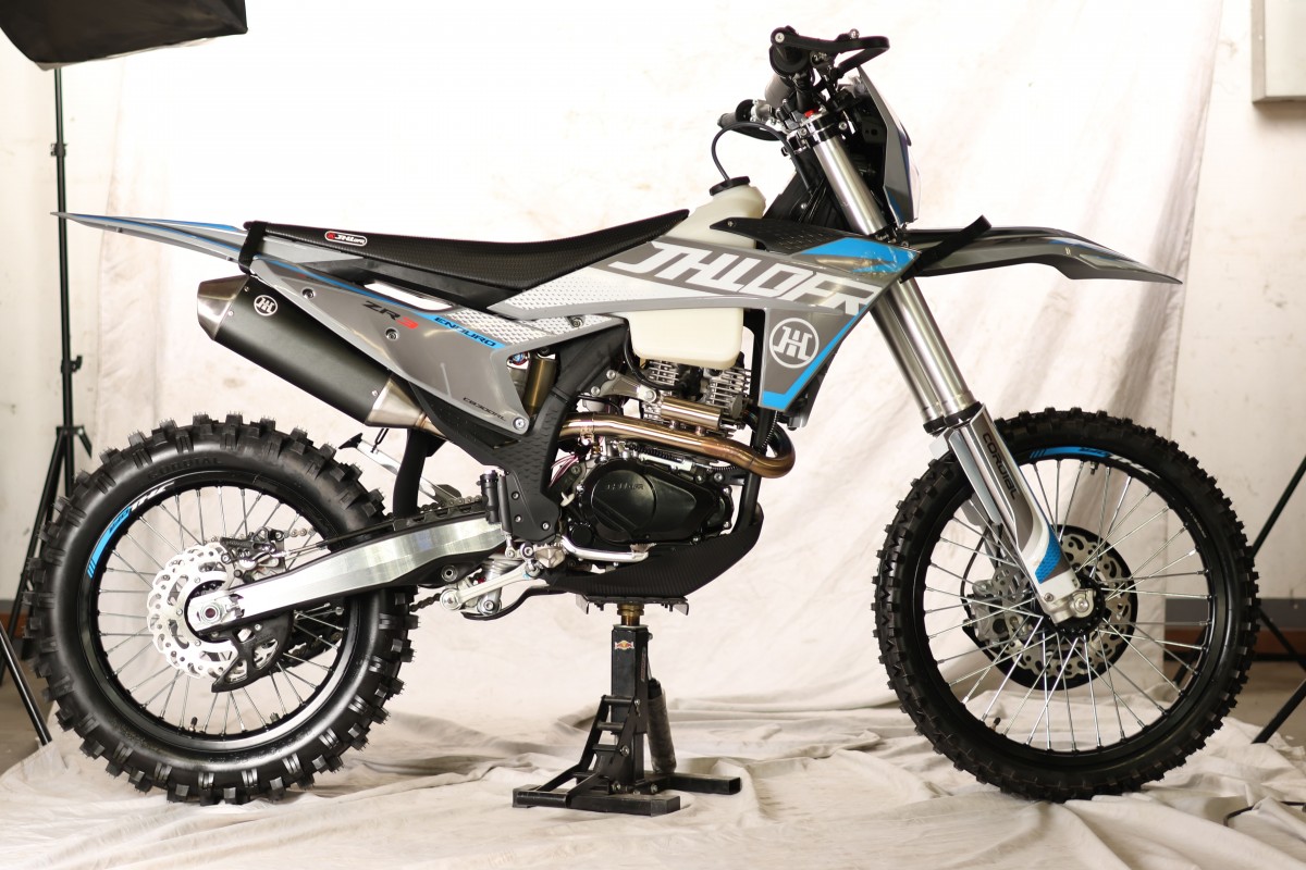 jhlmoto.ru-jhl-zr3-cb300rl-jhlofr-enduro-3-1200x800